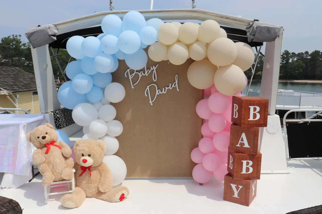 Gender Reveal Event Gallery Lake Lanier Luxury Houseboat and Yacht