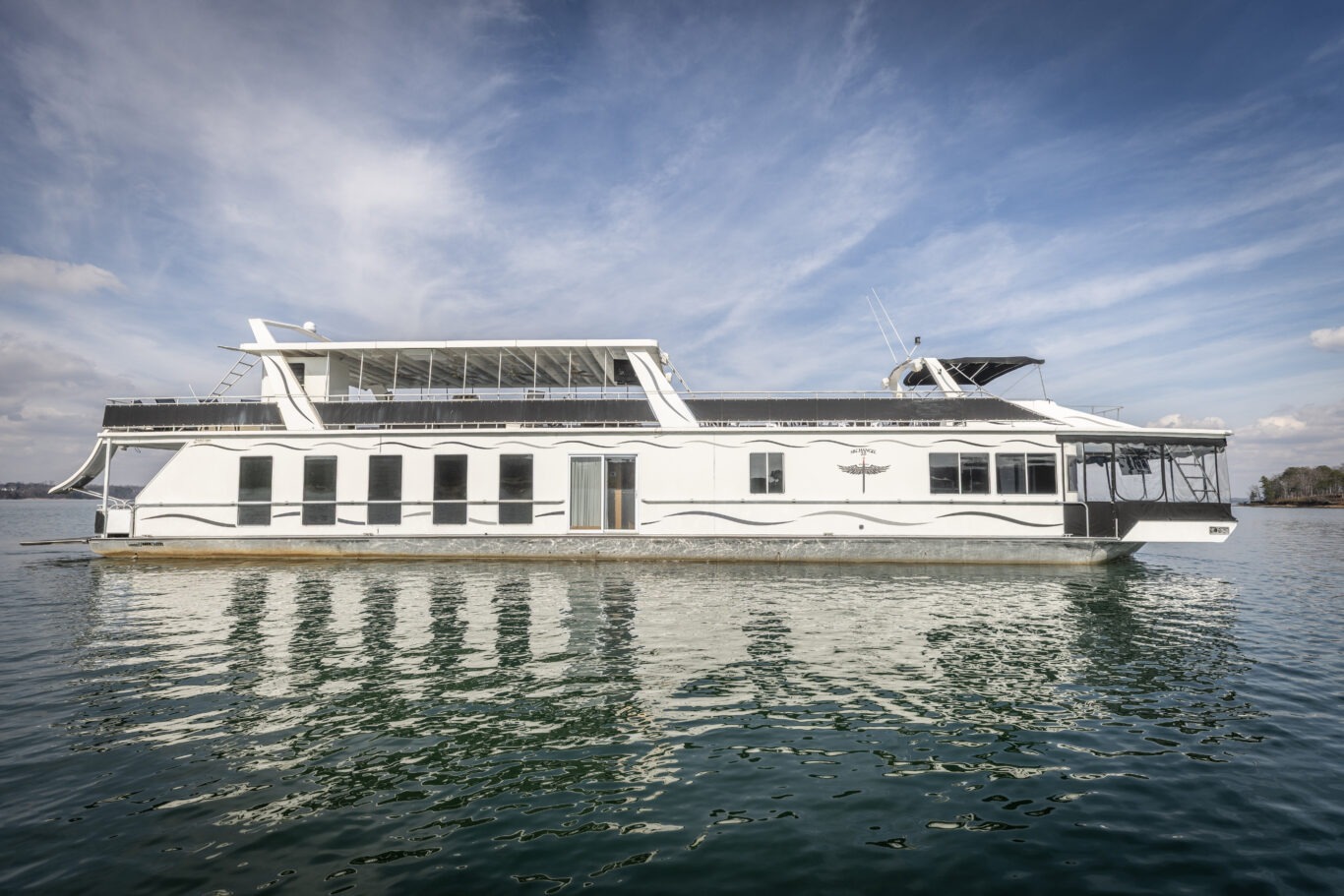 The Fantasy Luxury Houseboat Cruises - Contact Us