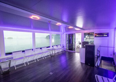 The Stardust Luxury Houseboat | Luxury Houseboat Cruise on Lake Lanier