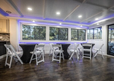 The Stardust Luxury Houseboat | Luxury Houseboat Cruise on Lake Lanier