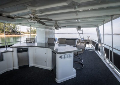 The Fantasy Luxury Houseboat | Luxury Houseboat Cruise on Lake Lanier