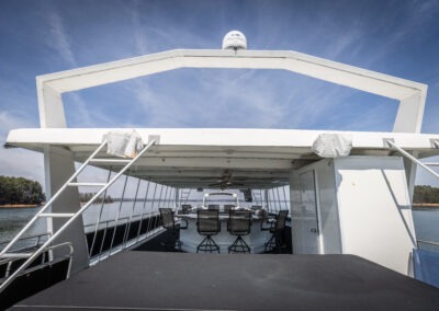The Fantasy Luxury Houseboat | Luxury Houseboat Cruise on Lake Lanier