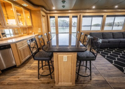 Fantasy luxury houseboat perfect for birthday and celebration cruises near Lanier Islands