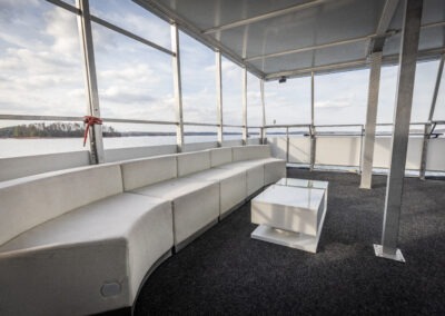 The Little Luxury Houseboat on Lake Lanier ready for a cruise - corporate, birthday party, event of any kind near Lanier Islands